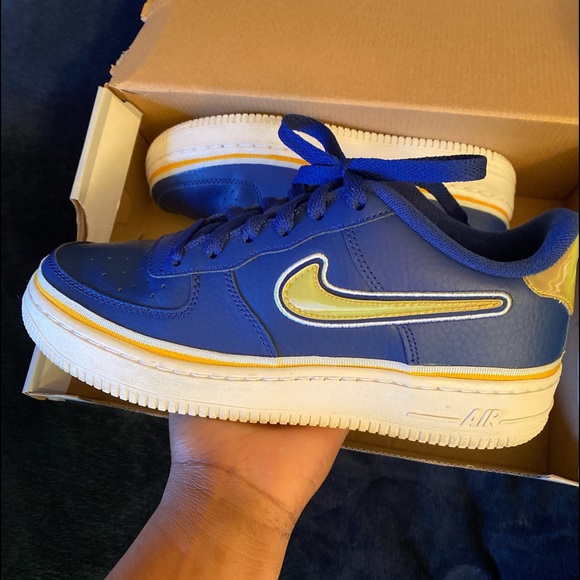 SOLD - Picture 2 of 4